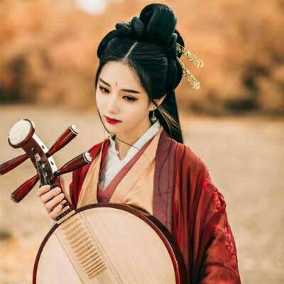 14张高清红衣霸气古风女生真人头像合集