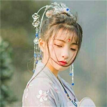 17张高清古风女生头像 氛围感拉满的QQ头像合集