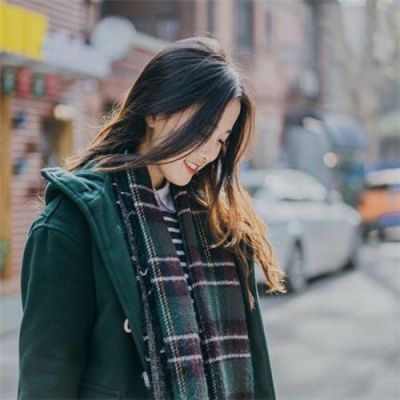 24张简约又温柔的女生头像合集