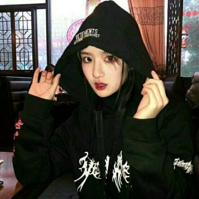 21张超飒女生微信头像 高清好看直接用