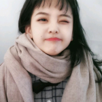 24张帅气可爱女生高清头像合集