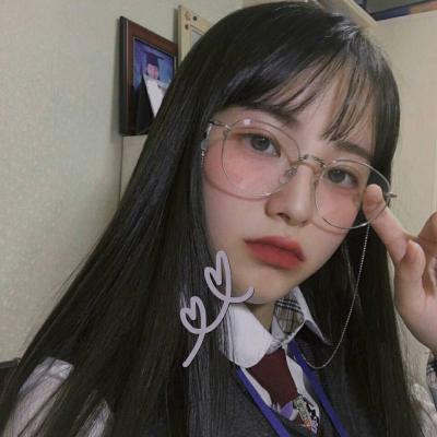 16张高清霸气酷飒女生QQ头像合集