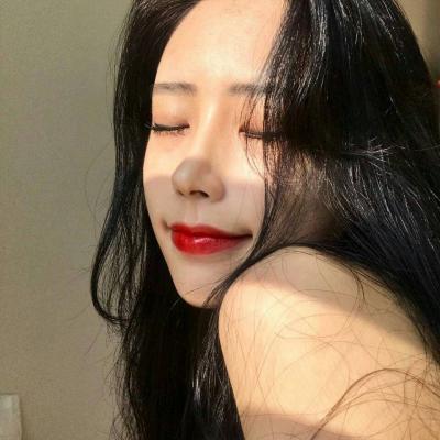 23张高清真实感女生QQ头像合集