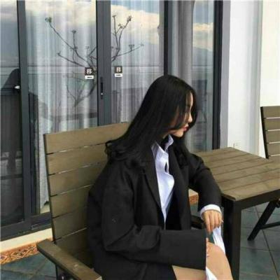 微信女生真实头像 25张高清撩人真人女生头像合集