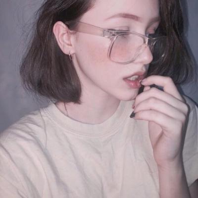 24张高清气质款欧美风女生头像合集