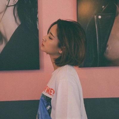 18张高清小清新短发女生头像合集