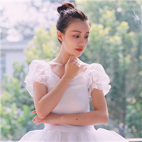 12张气质感拉满的芭蕾舞蹈女生头像，氛围感直接拉满