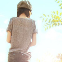 18张温柔氛围感拉满的暖色系女生头像合集