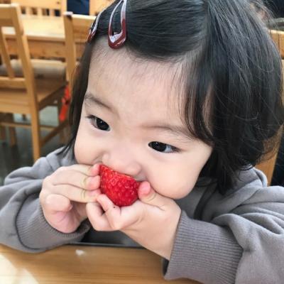 24张高清可爱萌娃女生QQ头像 直接用超好看