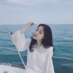 19张高清好看的女生海边头像合集