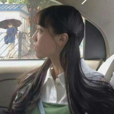 换上这些酷飒女生头像，出门走路都带风