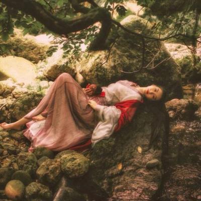 22张高清女生古风意境头像合集 好看又有氛围感