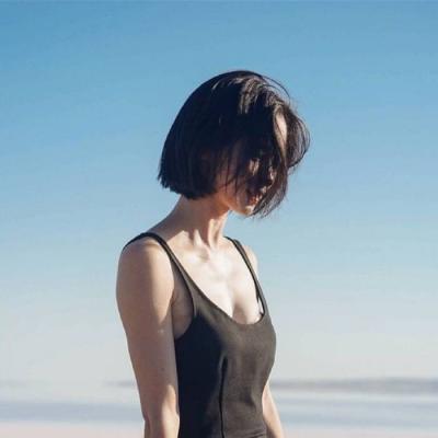 26张高清清新风！女生短发侧脸头像合集