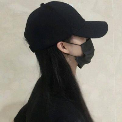 20张酷感拉满的戴帽女生头像 高清无水印直接存