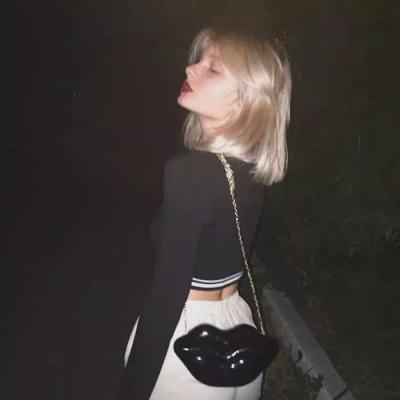 28张高清好看的高冷女王范欧美女生头像合集
