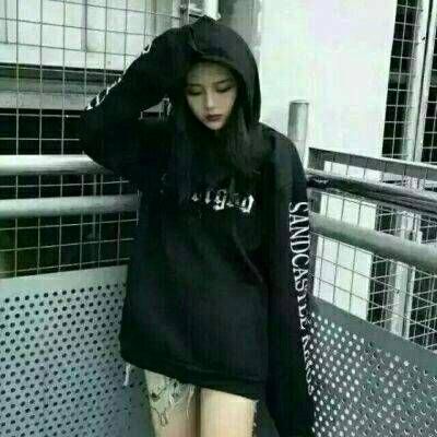 女生超拽头像合集 17张高清洒脱个性的女生头像