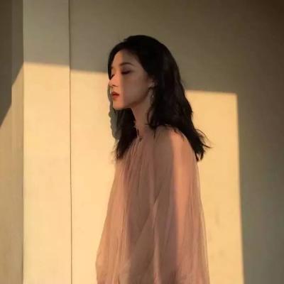 女生心情不好的高清头像合集 19张氛围感emo头像