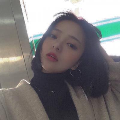 36张超酷短发个性女生头像 高清无水印直接用