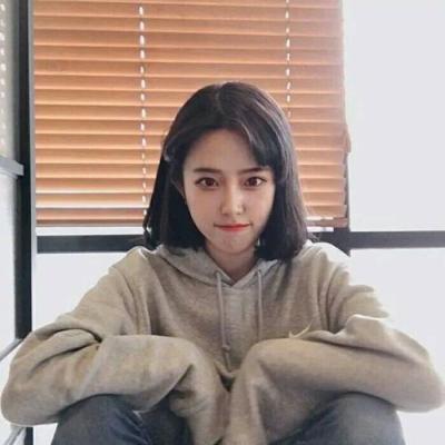 12张高清霸气短发女生头像合集 又酷又飒超好看