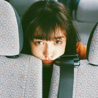 21张气质感拉满的高清欧美女生头像 个性氛围感拉满