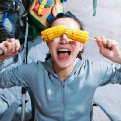 21张搞怪逗比女生QQ头像 高清无水印合集