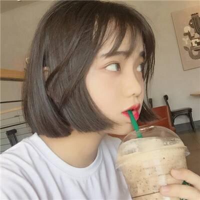 35张高清好看的女生短发微信头像合集