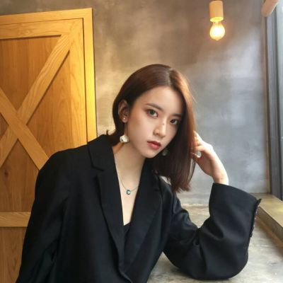 霸气酷感拉满！36张高清野性酷姐女头像合集