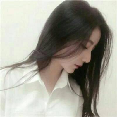 33张超拽霸气冷酷女生头像 高清好看直接用