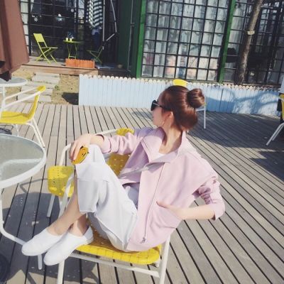 18张高清快乐自信女生头像 轻松治愈的简单快乐女孩头像