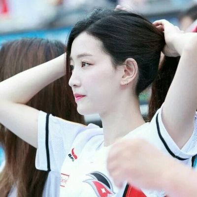 26张清纯可爱女生QQ头像 高清好看又百搭