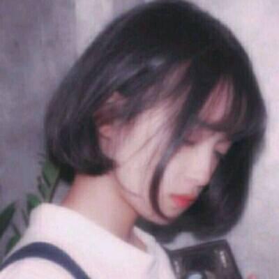 15张高清高冷气质短发女生头像 氛围感拉满