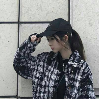 21张俏皮萌妹头像合集 时尚感拉满的女生头像