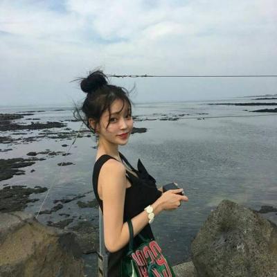 22张高清真实素颜女生头像 日常感拉满的好看头像合集