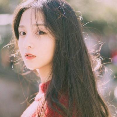 21张高清简约气质森系女生头像 氛围感拉满