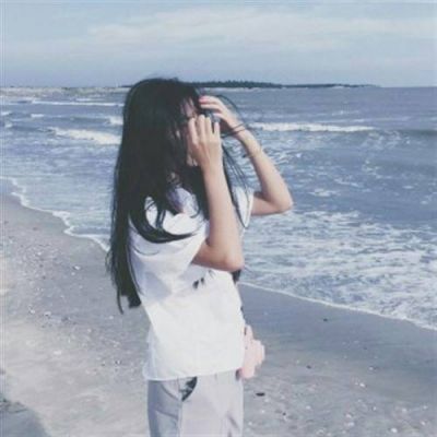 带着大海背景的清新女生QQ头像 10张氛围感拉满