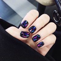 适合美甲师用的创意彩色美甲头像 共19张女生头像