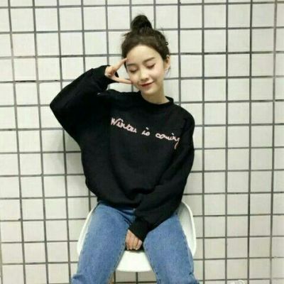 换上这些酷飒女生头像，出门走路都带风