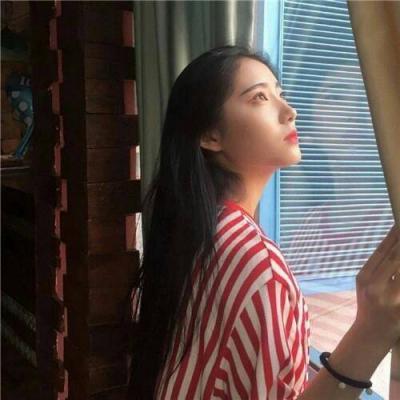 32张高清真人美女微信头像 好看的女生头像合集