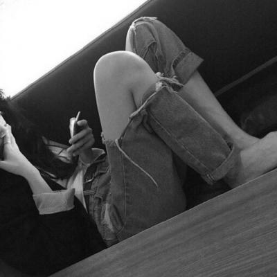 24张高清黑白女生部位头像合集