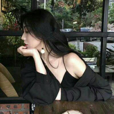 32张自带女王气场的女生头像合集