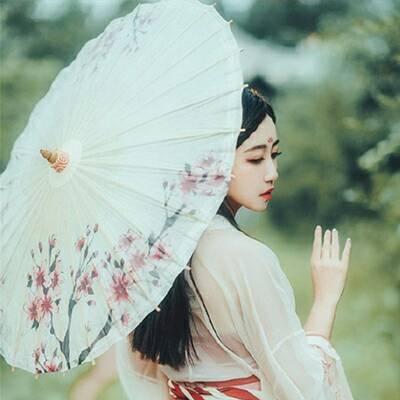 18张氛围感拉满！伤感古风汉服女生头像合集