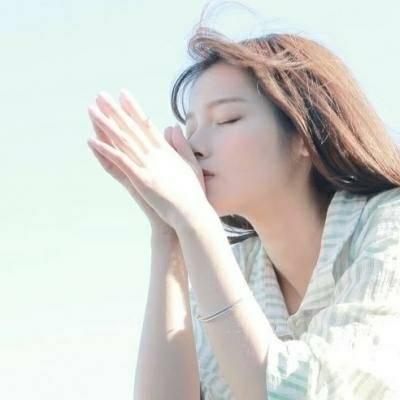 23张高清励志阳光少女头像合集 清纯感拉满的女生头像素材