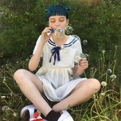 24张高清外国女生QQ头像 好看又实用