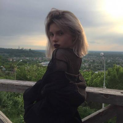 36张高清欧美森系清新女生头像合集