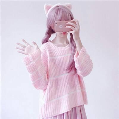 9张高清好看的手机控长发女生QQ头像