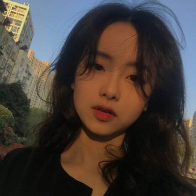 36张高清好看的女生唯美QQ头像大图