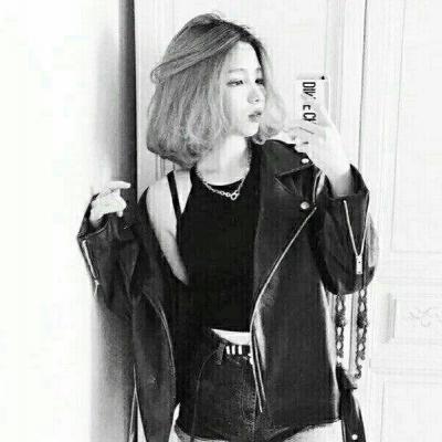 13张高清高冷女生侧脸忧伤头像 氛围感拉满