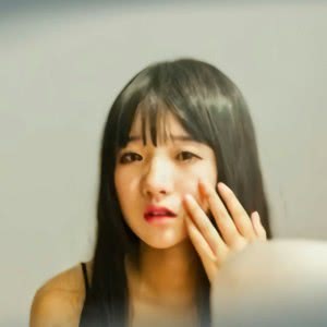 15张高清唯美伤感流泪女生头像合集