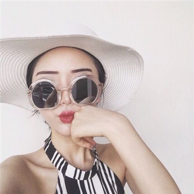 22张高清女生霸气冷酷头像 适合当QQ头像的好看款式