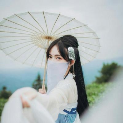 23张高清好看的女生古风微信头像，氛围感拉满